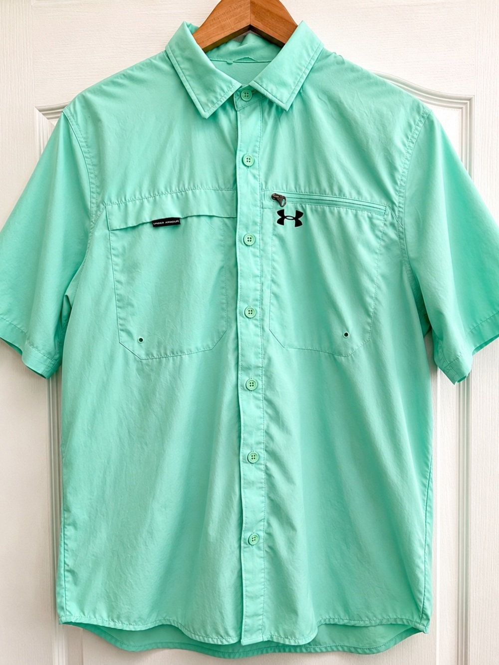 Under Armour Fish Hunter UPF Fishing Shirt Men’s M Mint Green Button Up Vented